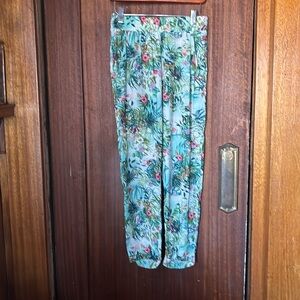 Velvet  By Graham Spencer Calypso St. Barth Green Floral Print Pant Size Small